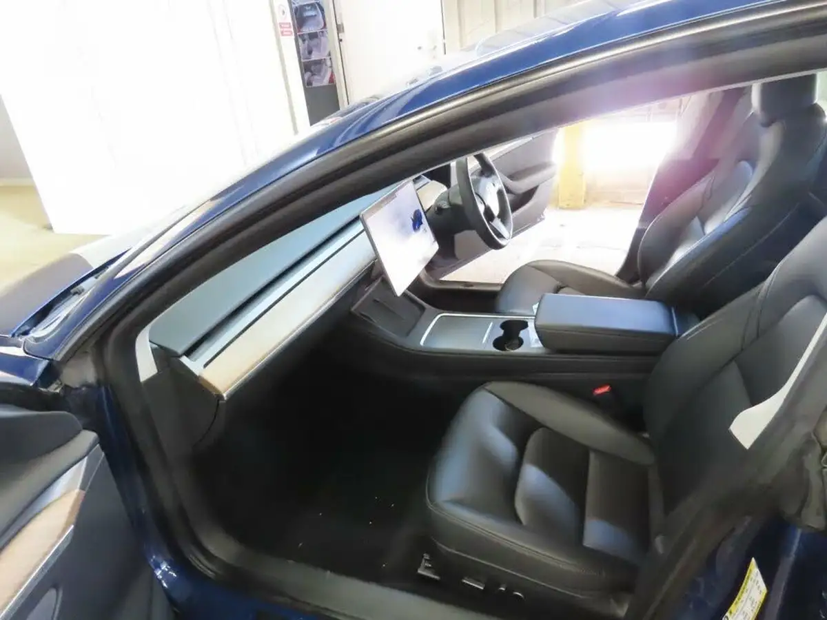 2021-tesla-model-3-e-long-range-4x4-big-6