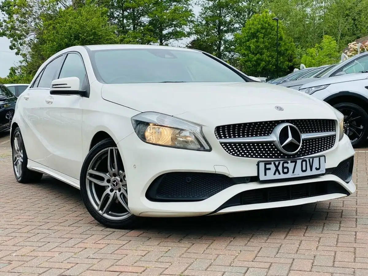 2017-mercedes-benz-a-class-15d-a180d-amg-line-executivess-big-4