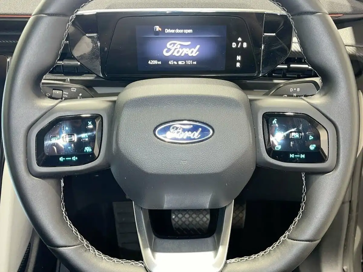 2024-ford-explorer-e-premium-286ps-77kwh-big-11