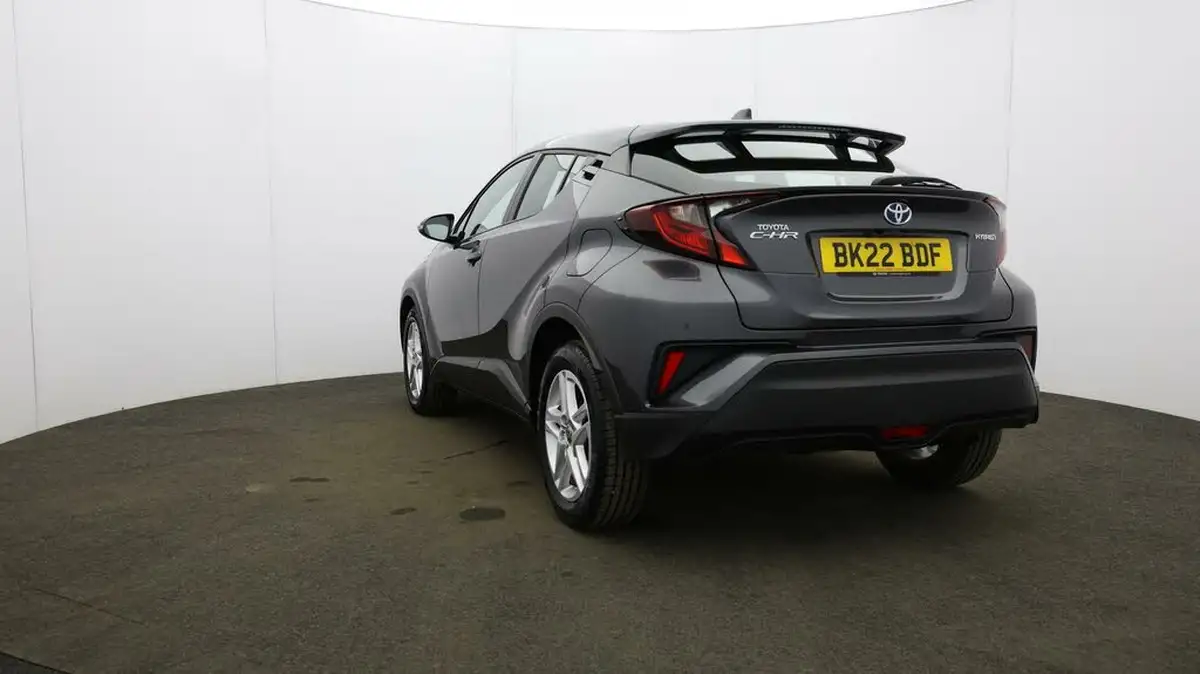2022-toyota-c-hr-18-vvt-i-icon-big-32