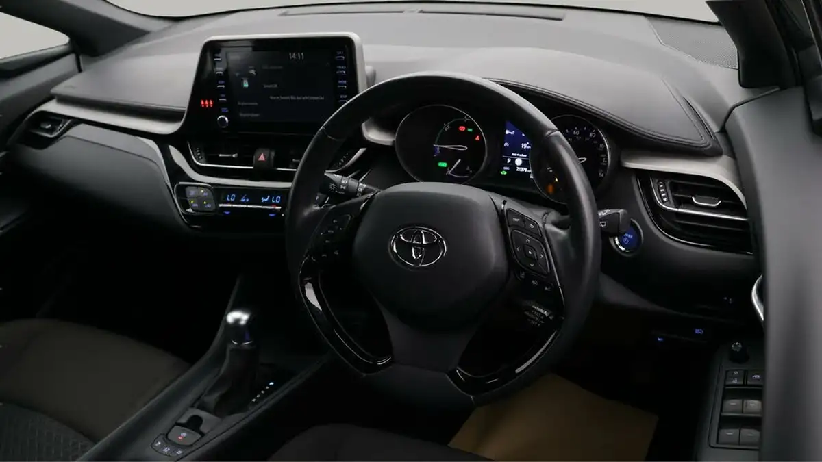 2022-toyota-c-hr-18-vvt-i-icon-big-8