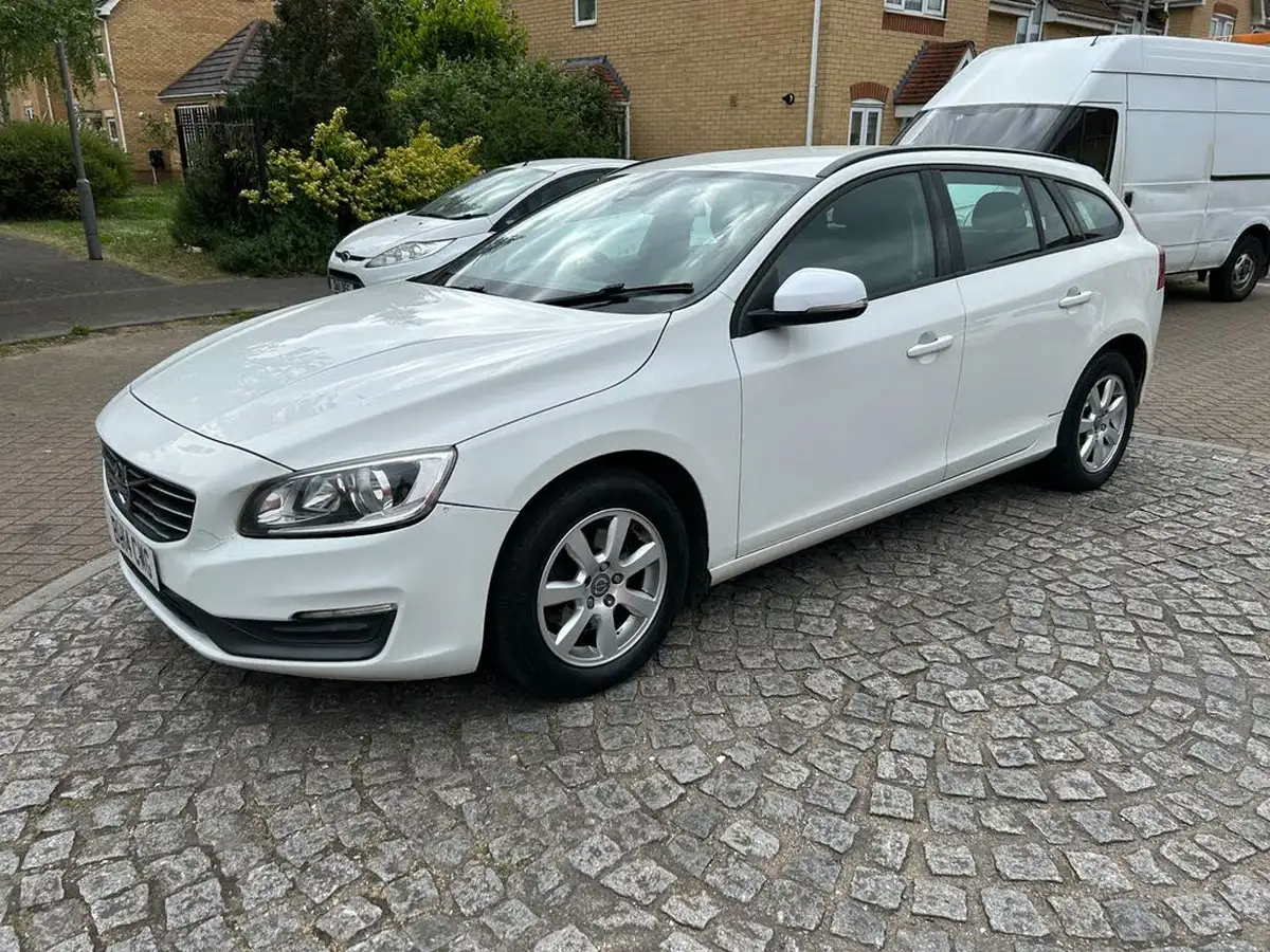 2014-volvo-v60-16td-d2-business-edition-powershift-big-19