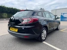 2014-renault-megane-15dci-dynamique-tom-tom-energy-ss-sport-tourer-5d-small-4
