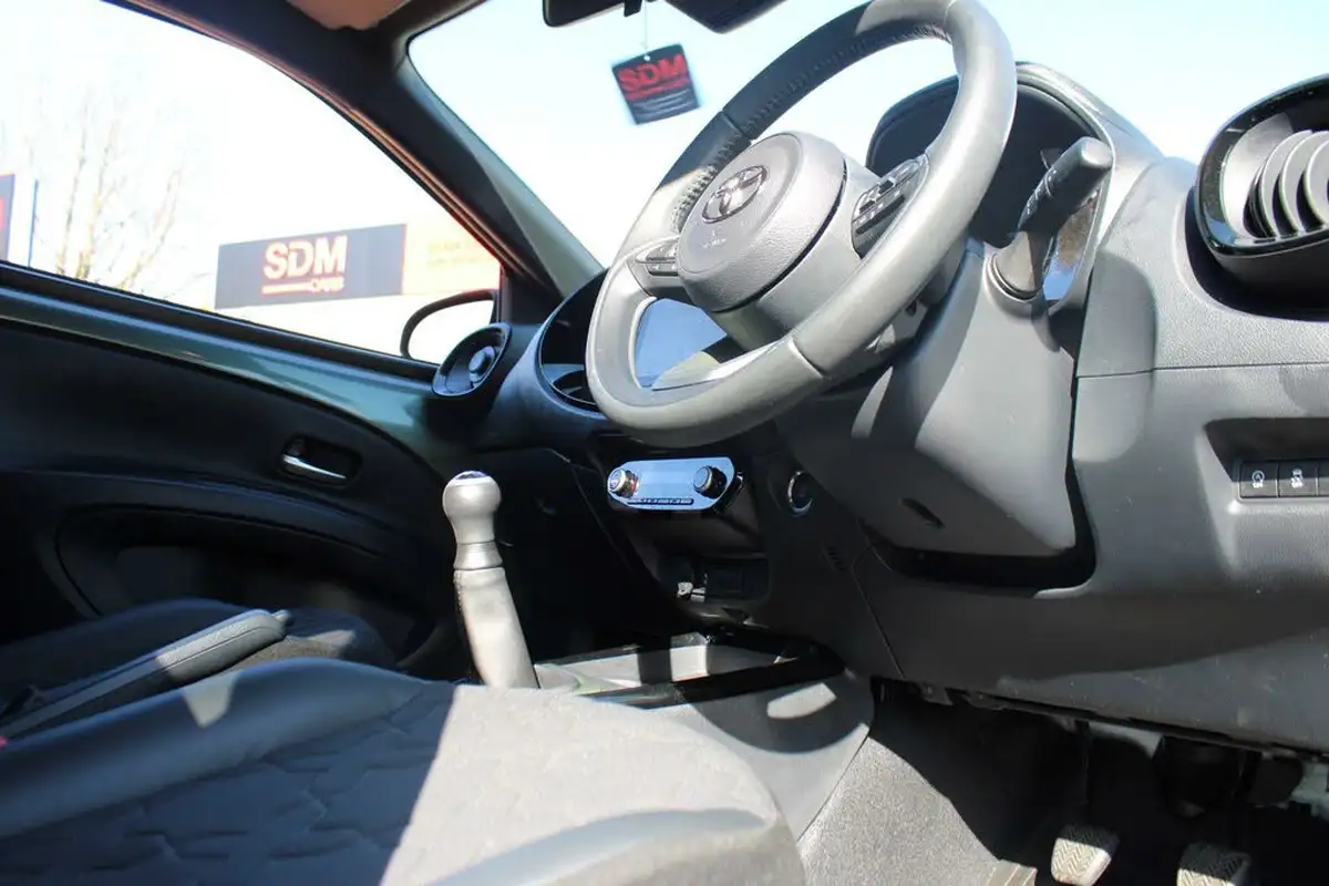 2023-toyota-aygo-x-10-vvt-i-exclusive-big-37