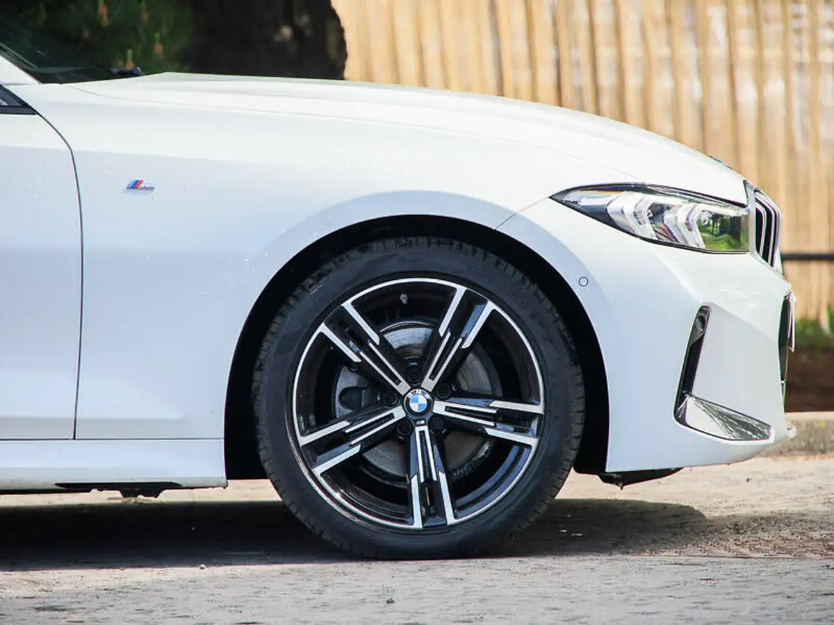 2023-bmw-3-series-20-320i-m-sport-saloon-4d-big-13