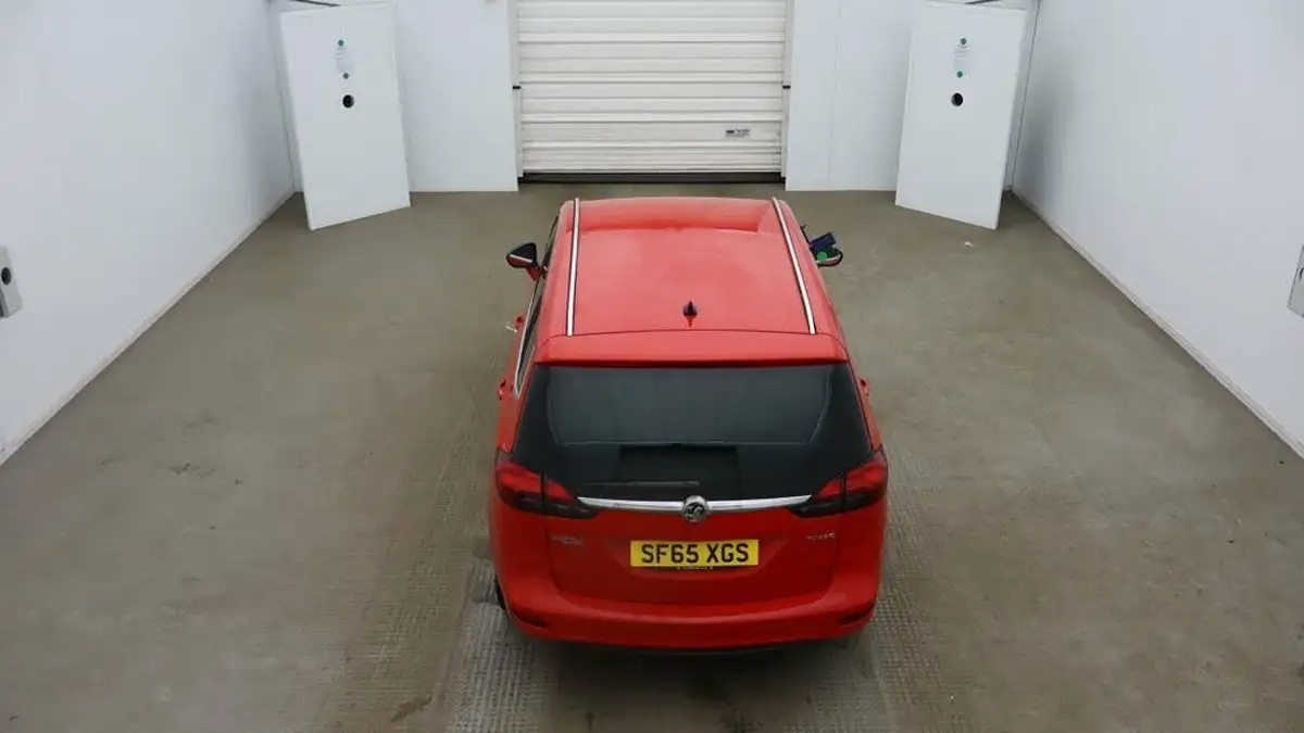 2015-vauxhall-zafira-tourer-14i-16v-turbo-tech-line-big-5
