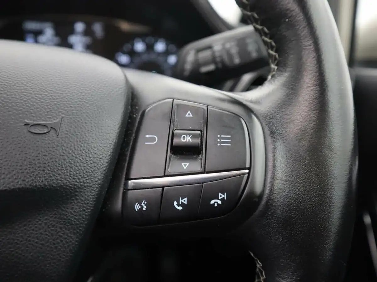 2019-ford-fiesta-10t-vignale-100ps-5d-auto-big-35