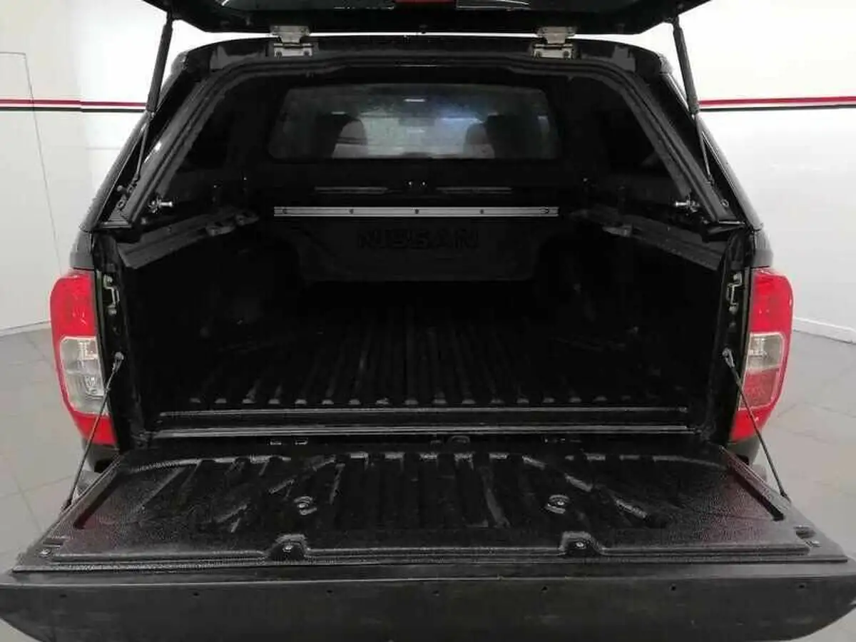 2019-nissan-navara-23dci-off-roader-at32-auto-big-7