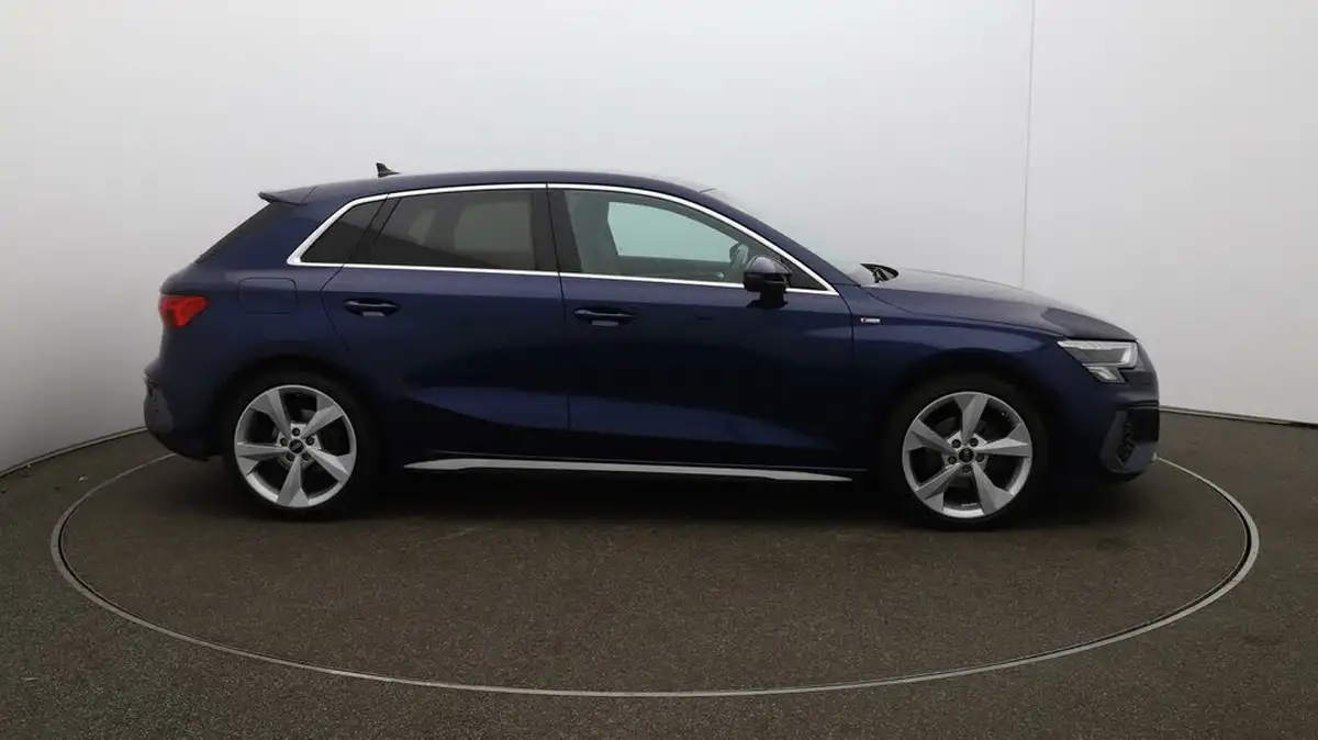 2023-audi-a3-15-35-tfsi-s-line-sportback-5d-big-47