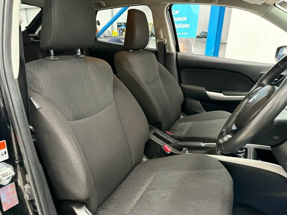 2017-suzuki-baleno-10-boosterjet-sz-t-big-16