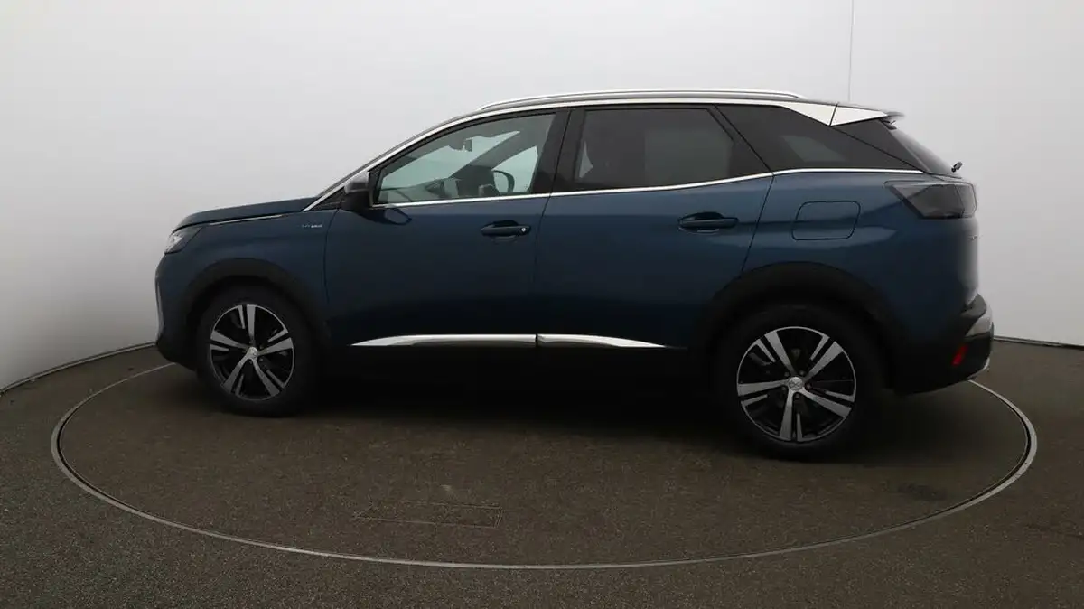 2022-peugeot-3008-suv-16-puretech-gt-225bhp-hybrid-e-eat8-big-57