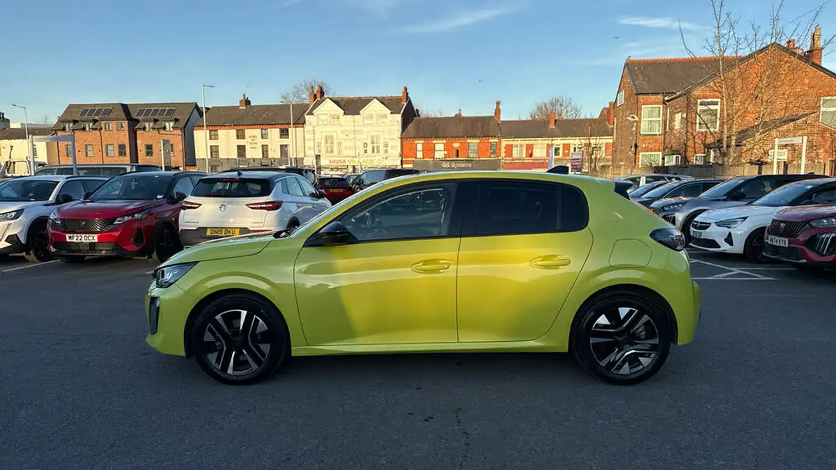 2024-peugeot-208-12-puretech-allure-big-5