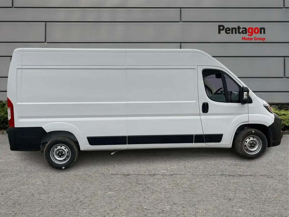 2025-fiat-ducato-22td-35-l3h2-eu6e-panel-big-13