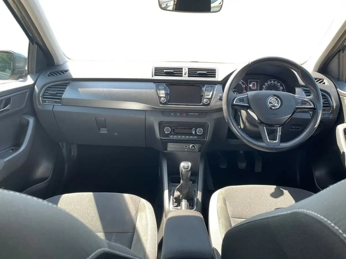 2020-skoda-fabia-10-tsi-se-l-95ps-hatchback-big-12
