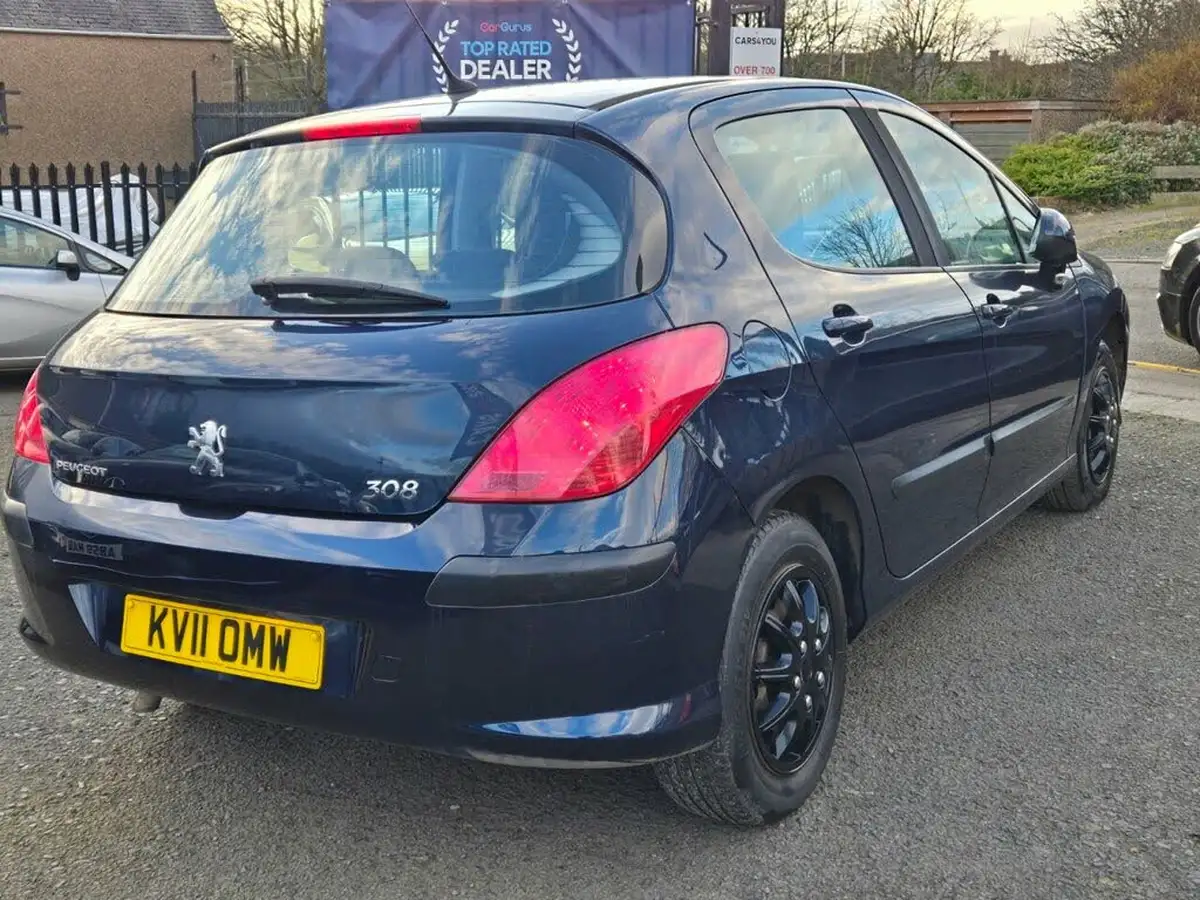 2011-peugeot-308-16-s-vti-auto-big-6