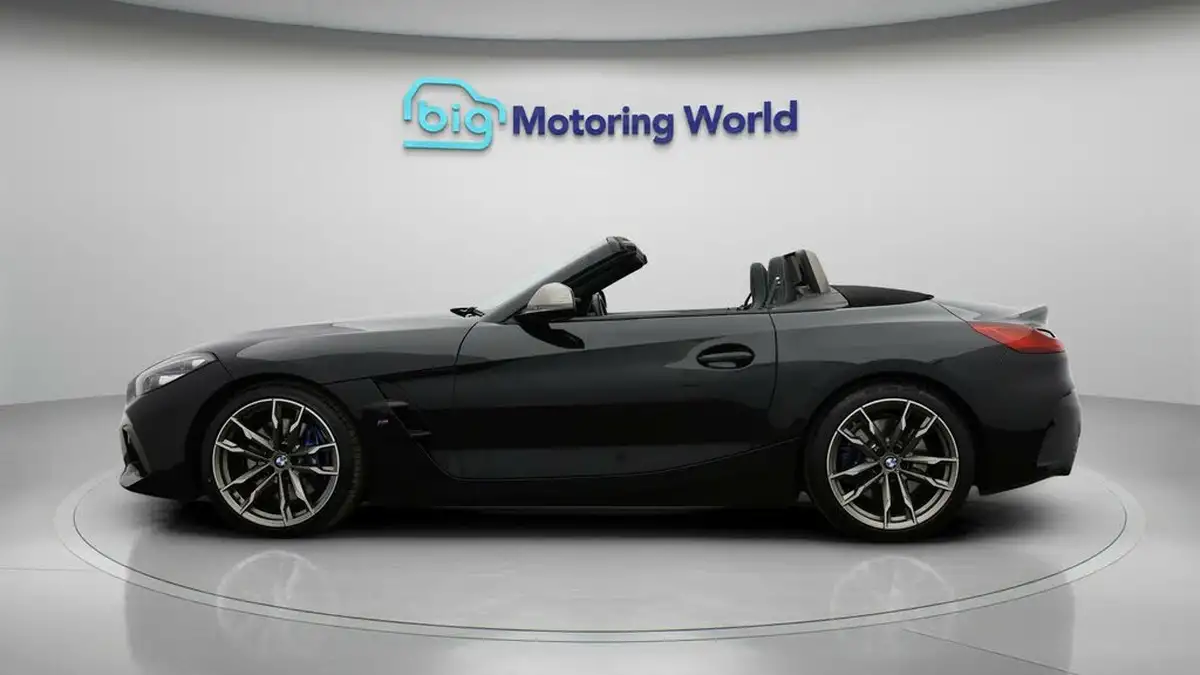 2021-bmw-z4-30-m40i-big-3
