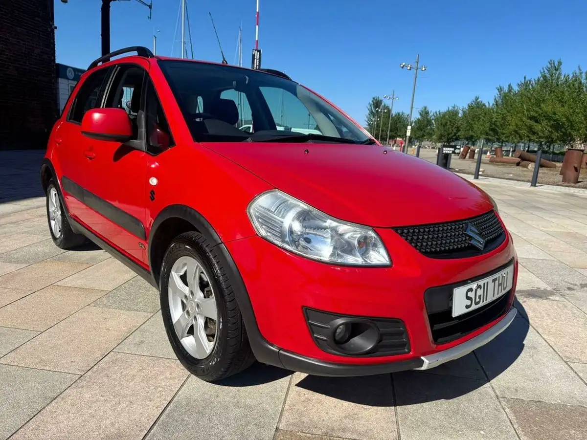 2011-suzuki-sx4-16-sz4-hatchback-5d-big-0