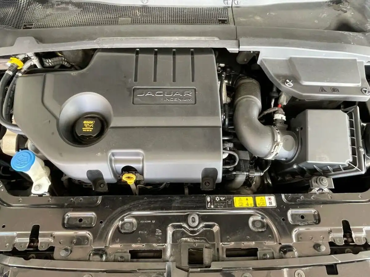 2019-jaguar-e-pace-20-i4d-150ps-big-14