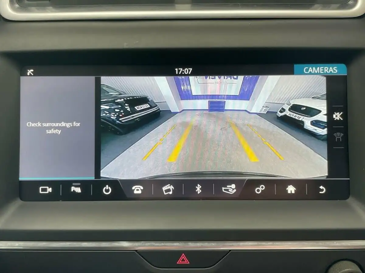 2019-jaguar-e-pace-20-i4d-150ps-big-38
