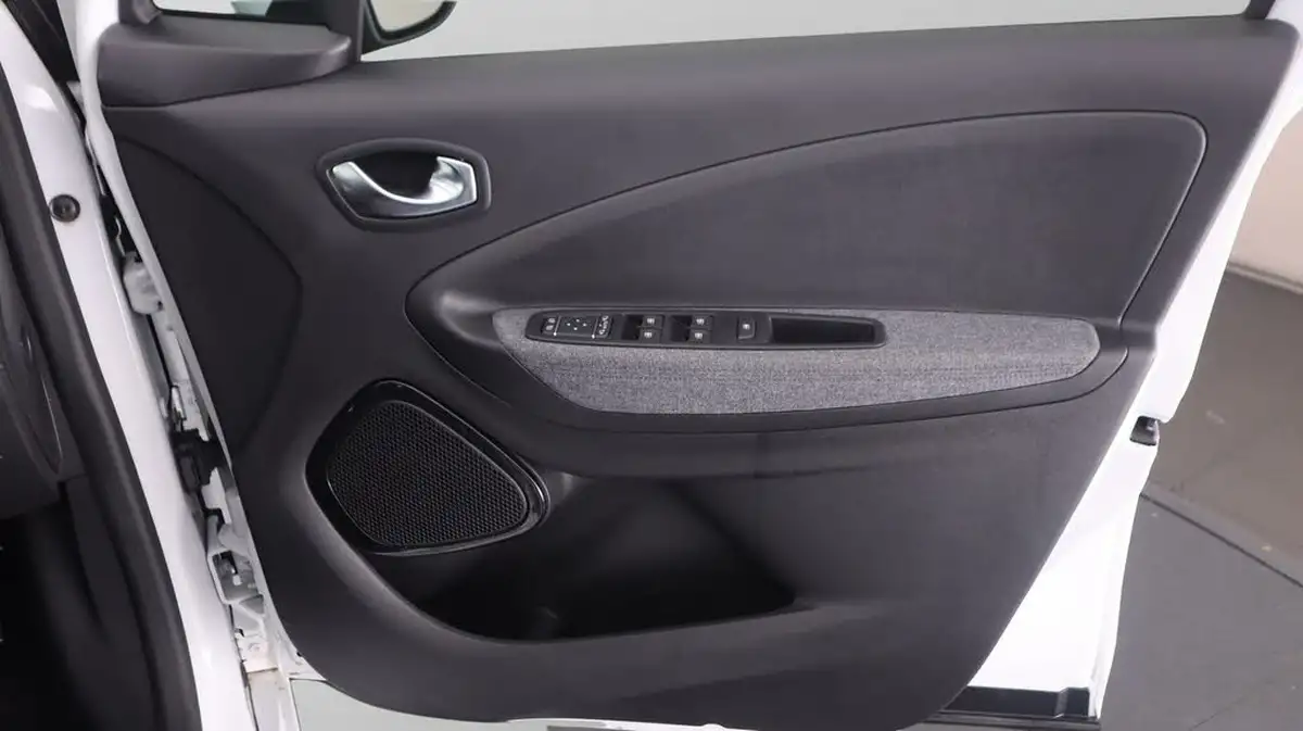 2020-renault-zoe-e-i-gt-line-rapid-charge-big-15