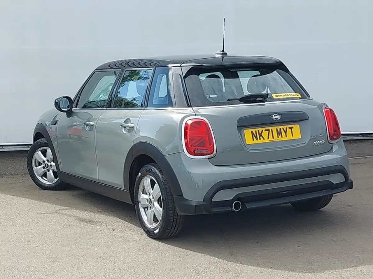 2021-mini-cooper-15-cooper-classic-hatchback-5d-big-1