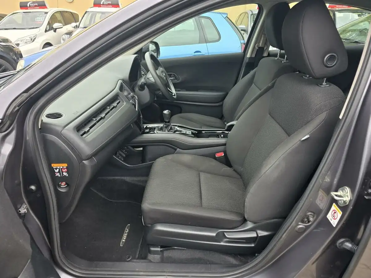2016-honda-hr-v-15-i-vtec-s-big-12