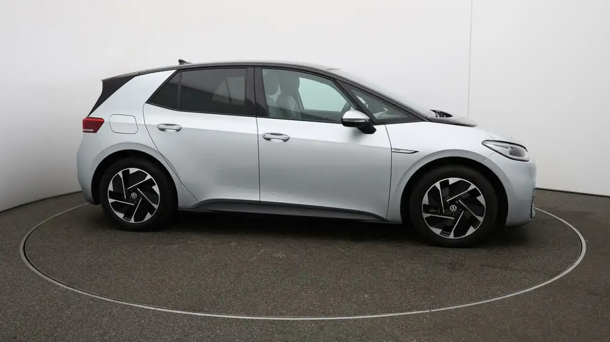 2022-volkswagen-id3-e-max-big-49