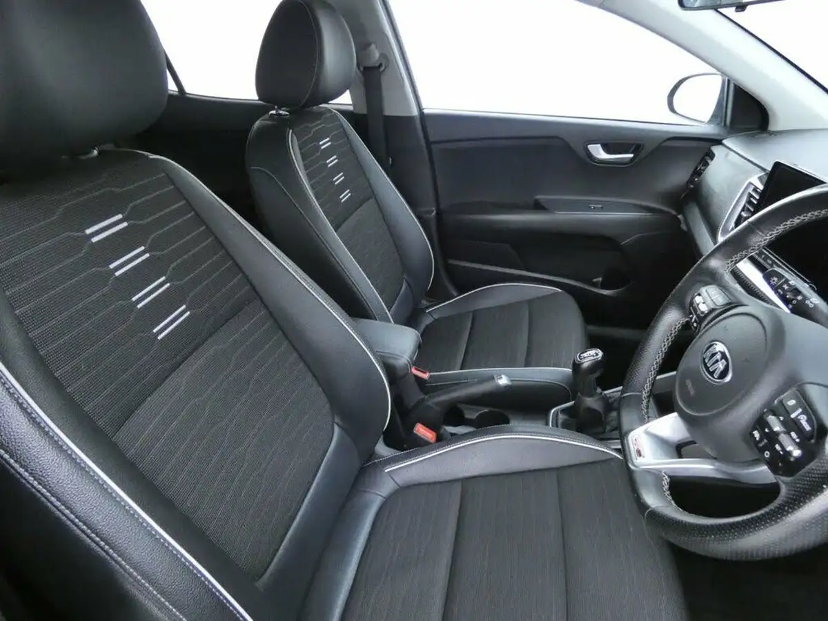 2021-kia-stonic-10-t-gdi-gt-line-big-11