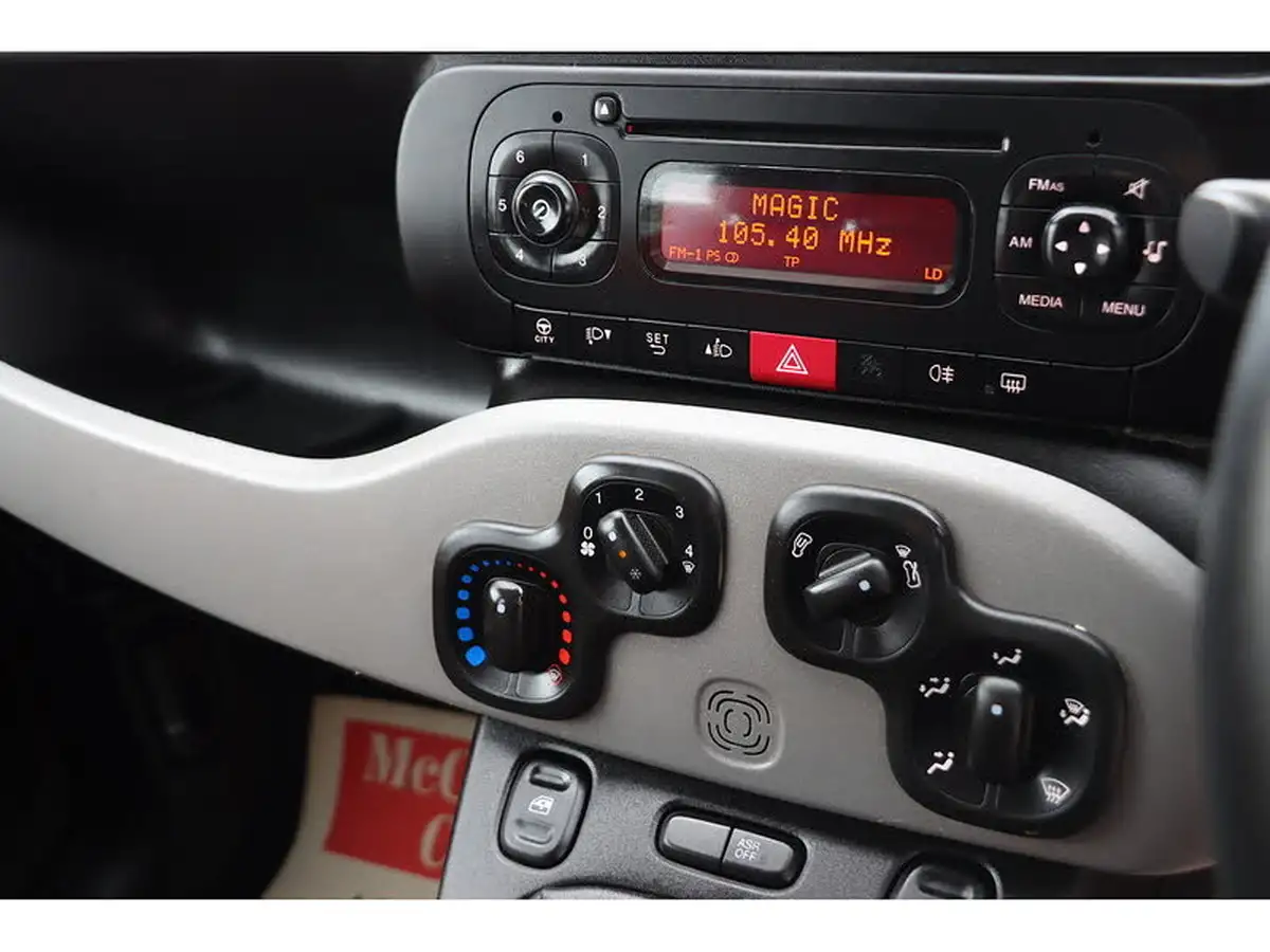 2015-fiat-panda-12-easy-big-8