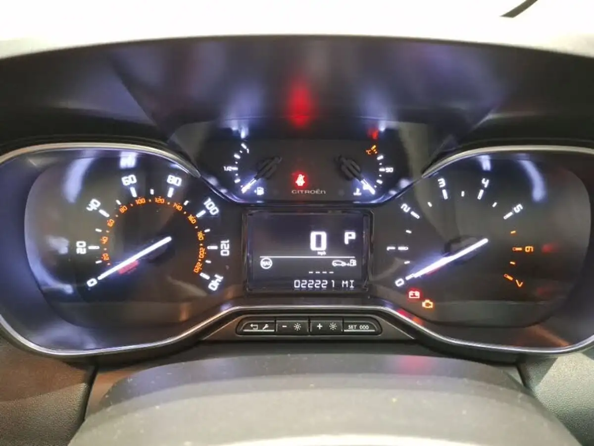 2022-citroen-c3-aircross-12-puretech-shine-plus-130ps-eat6-big-9