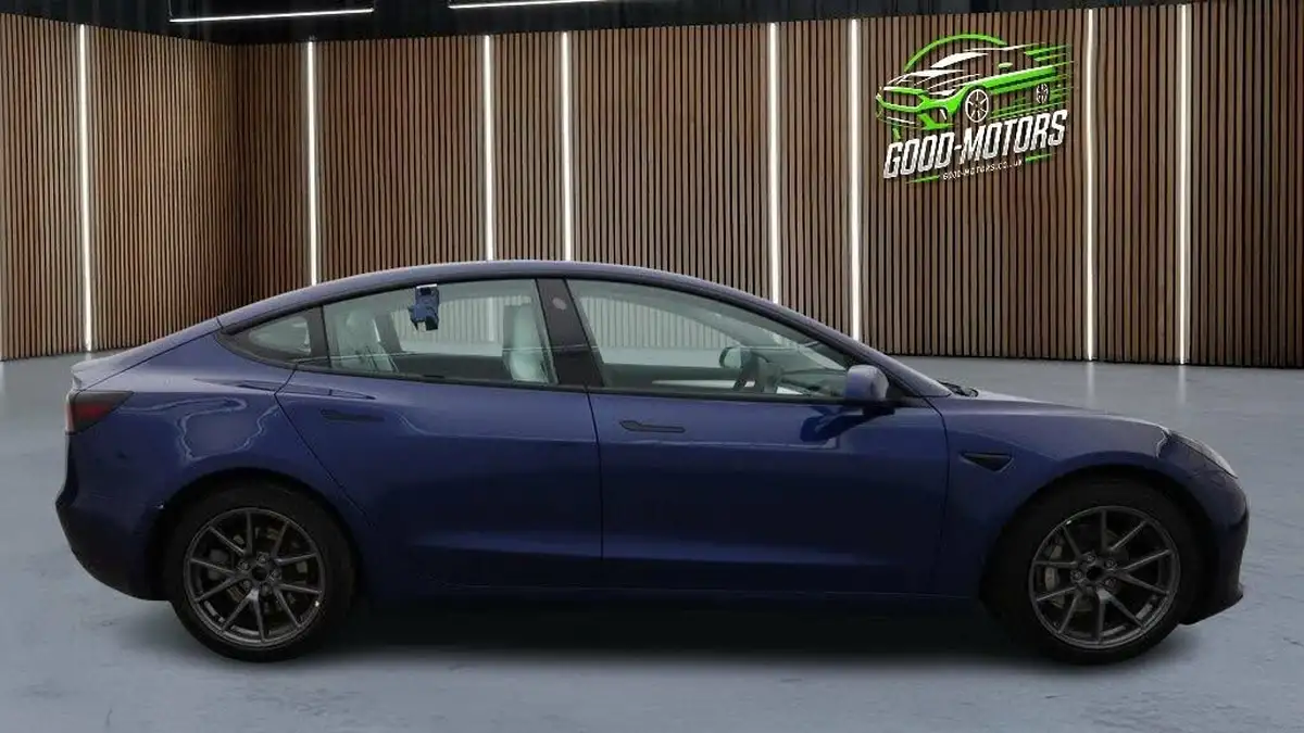 2021-tesla-model-3-e-standard-plus-big-4