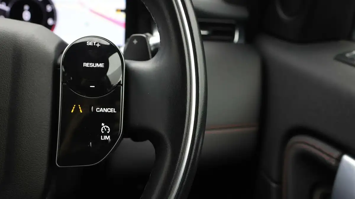 2020-land-rover-discovery-sport-15-p300e-r-dynamic-se-309ps-1498cc-big-22