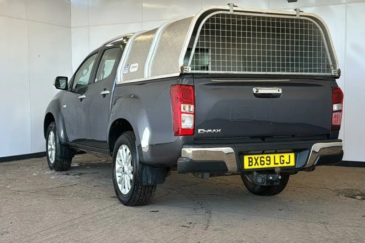 2019-isuzu-d-max-19td-utah-big-1