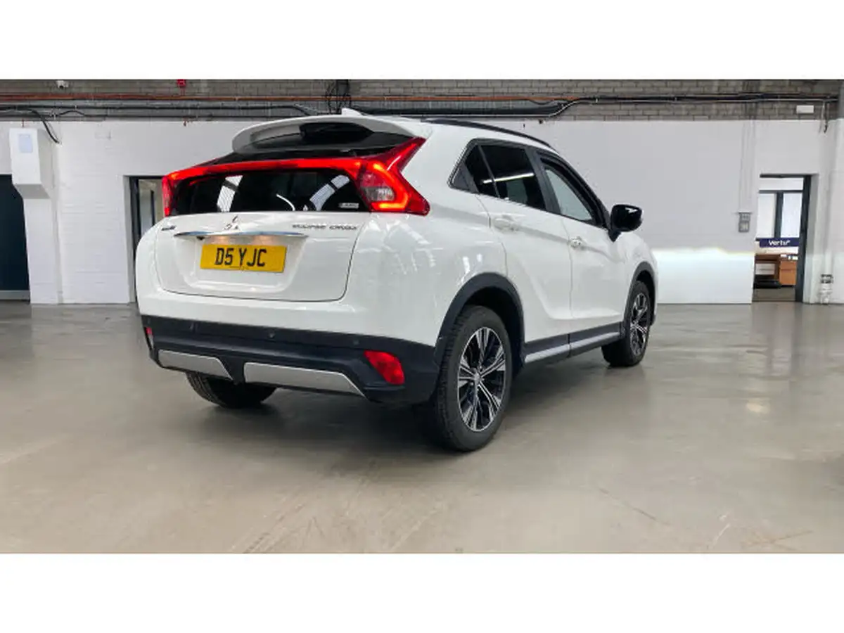 2018-mitsubishi-eclipse-cross-15-4-auto-big-34