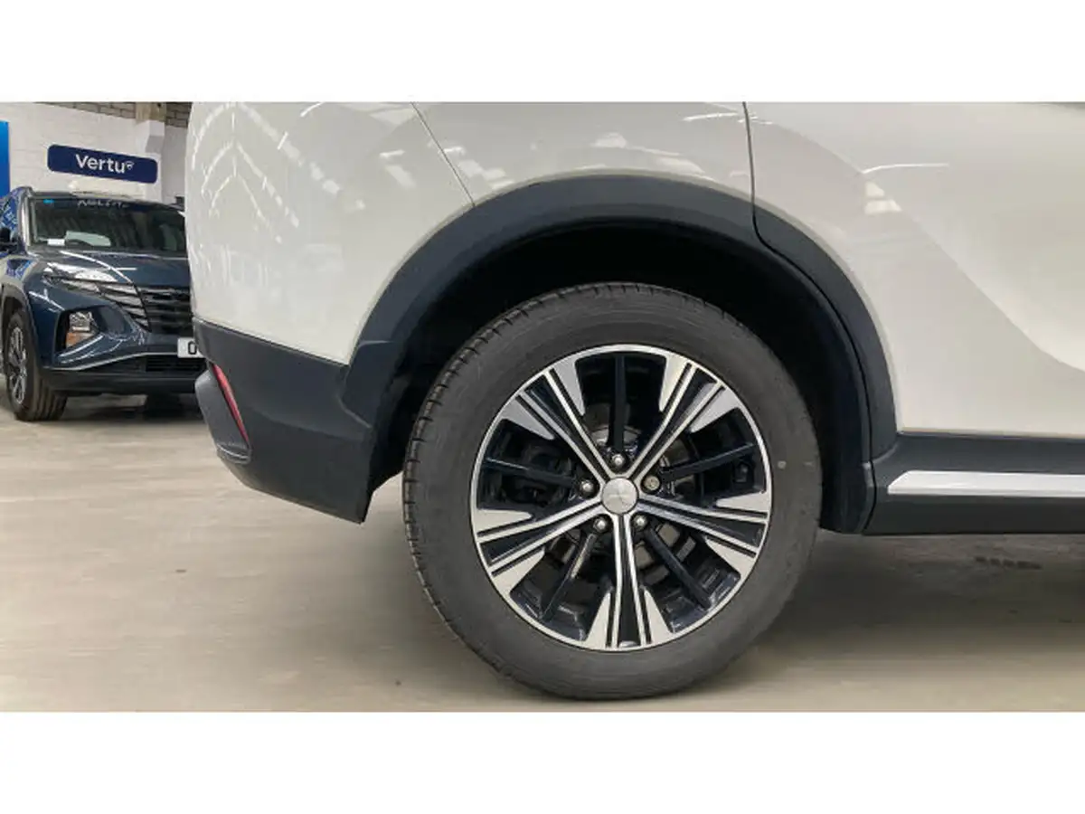 2018-mitsubishi-eclipse-cross-15-4-auto-big-6