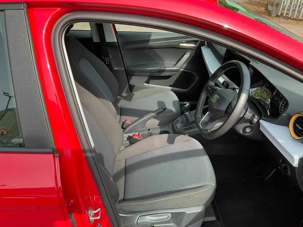 2022-seat-ibiza-10-mpi-se-technology-big-11