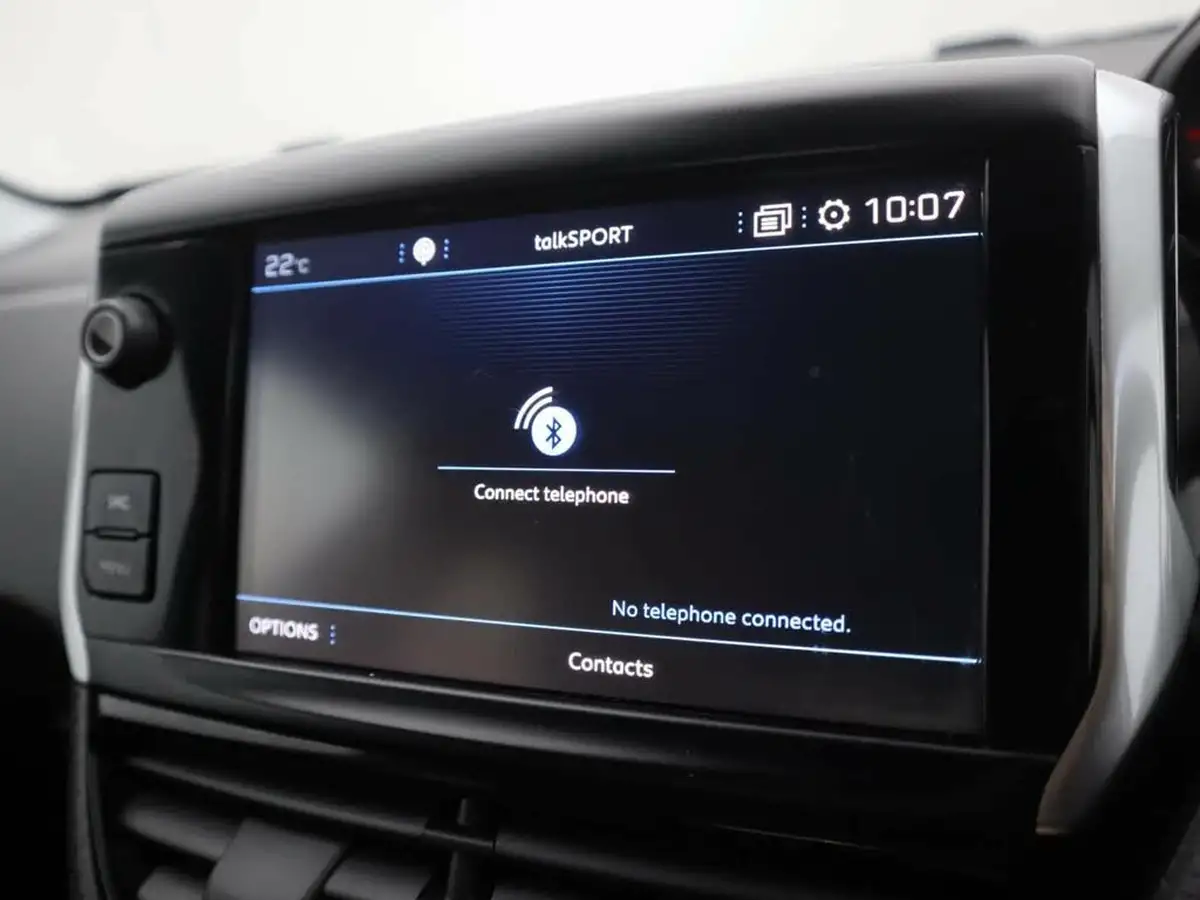 2019-peugeot-208-12-puretech-tech-edition-82bhp-big-22