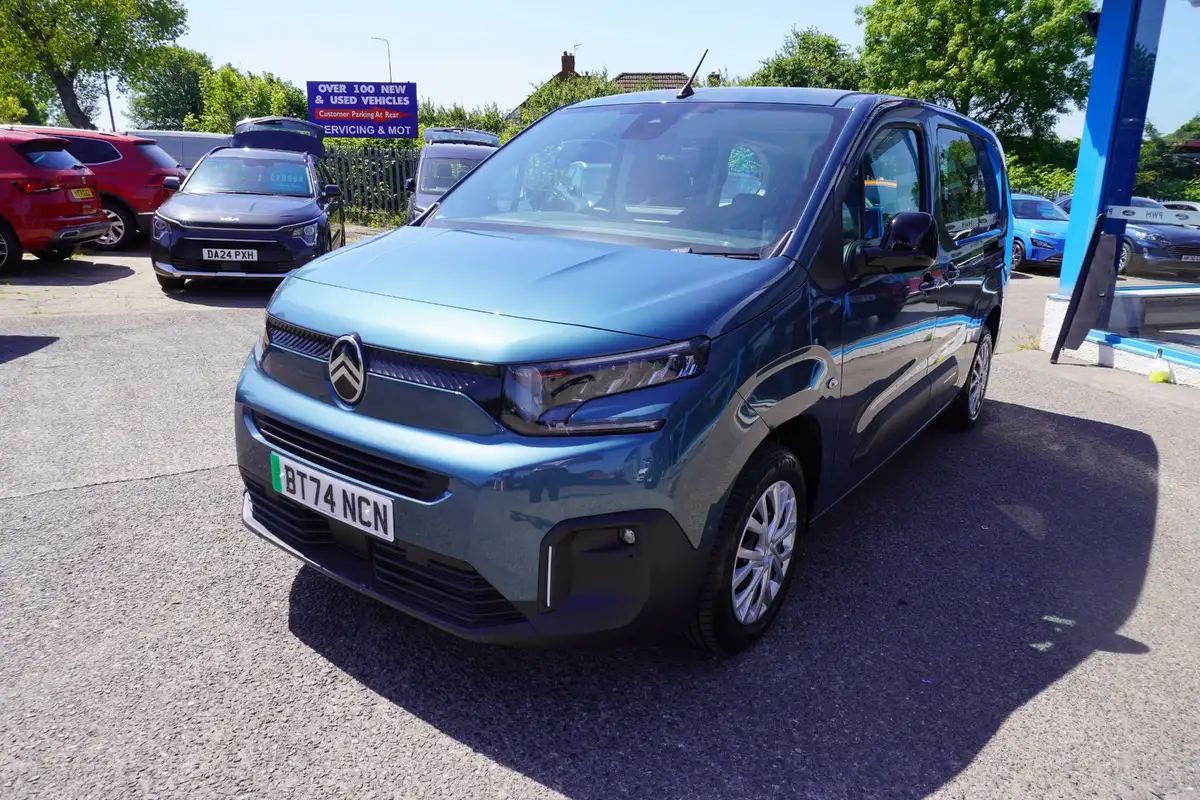 2024-citroen-berlingo-e-plus-xl-size-big-18