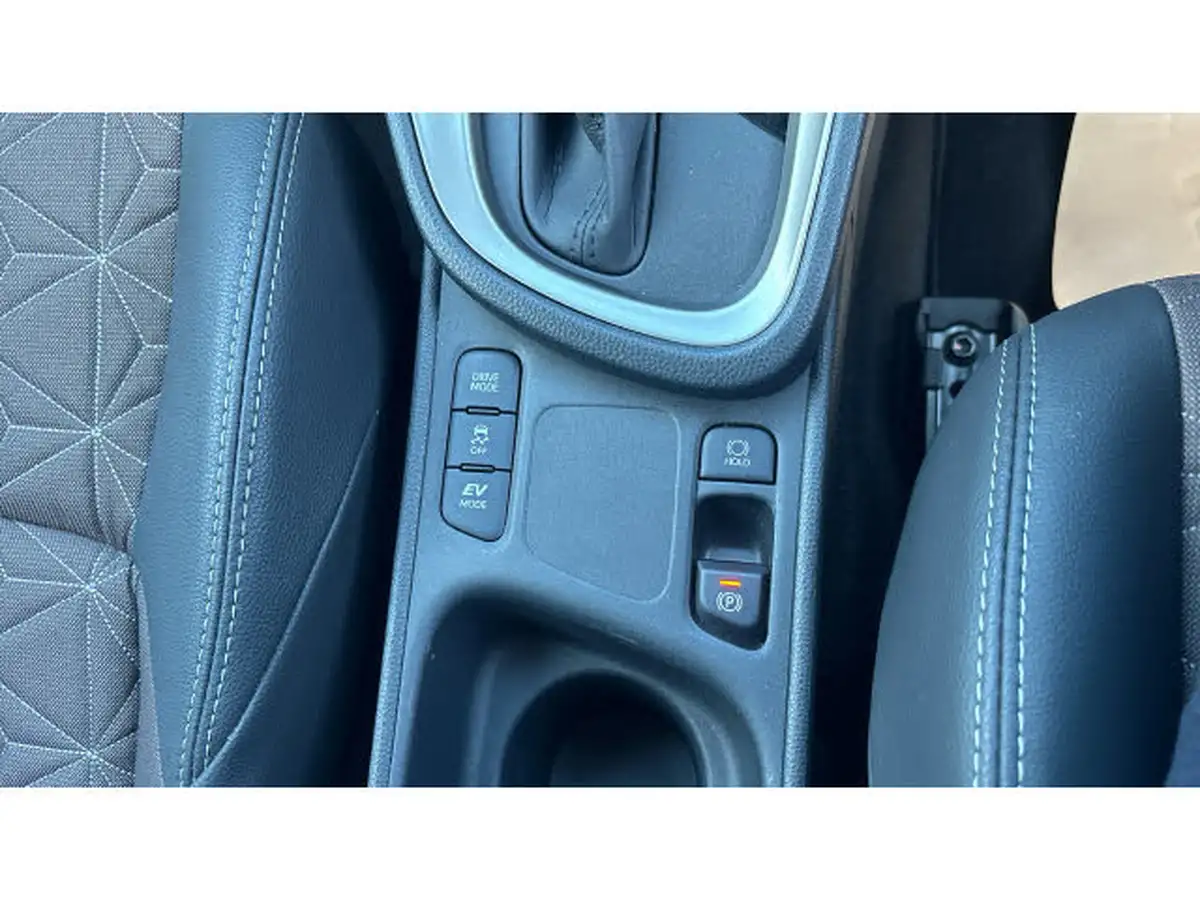 2024-toyota-yaris-cross-15-vvt-i-excel-awd-i-big-40