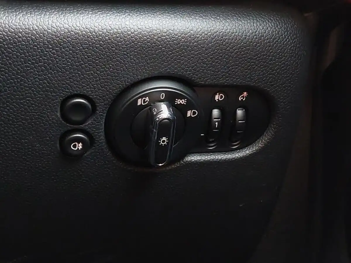 2022-mini-cooper-15-cooper-classic-hatchback-5d-auto-big-15