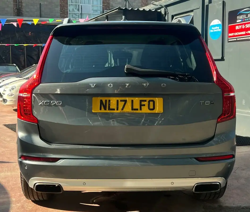 2017-volvo-xc90-20-t8-momentum-momentum-hybrid-auto-big-8