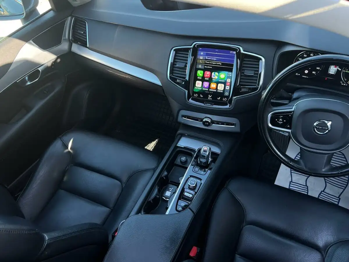 2017-volvo-xc90-20-t8-momentum-momentum-hybrid-auto-big-56