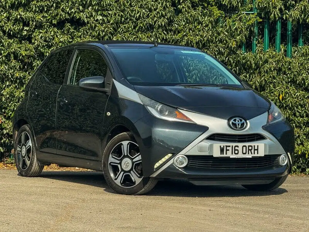 2016-toyota-aygo-10-vvt-i-x-clusiv-5d-big-1
