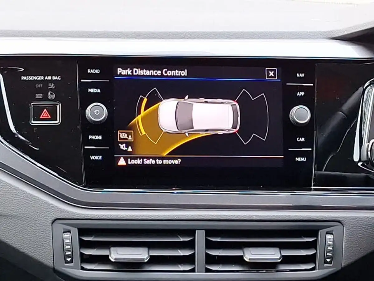 2022-volkswagen-polo-10-tsi-style-big-6