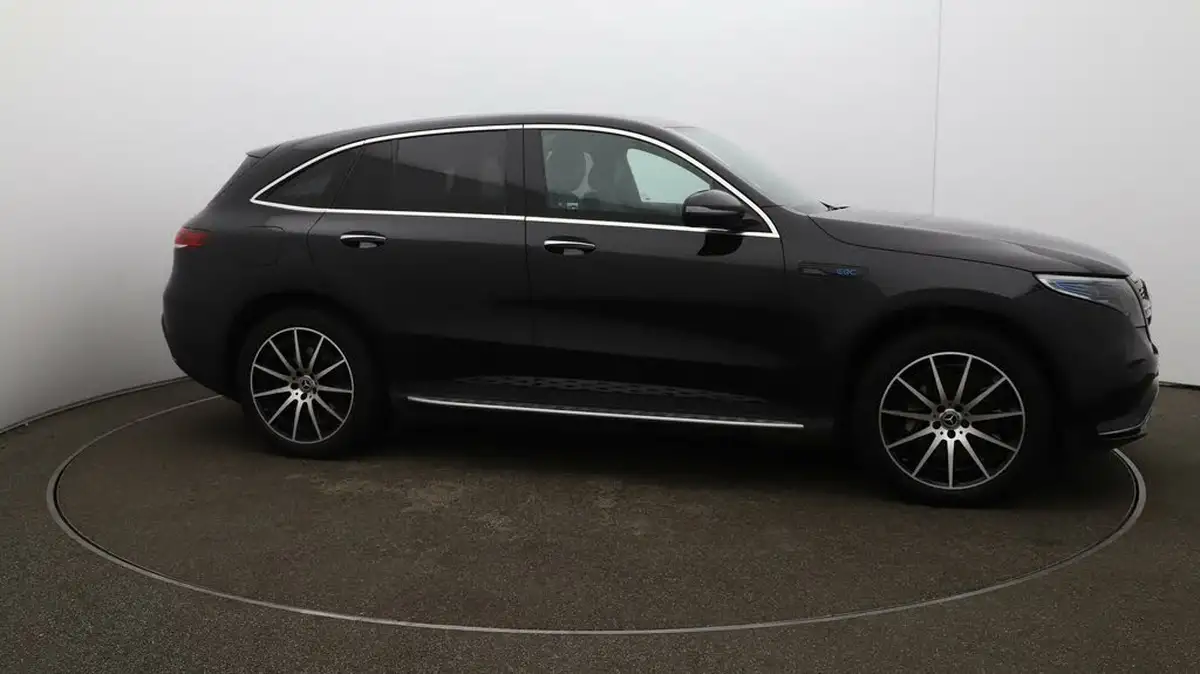 2021-mercedes-benz-eqc-e-eqc-400-amg-line-big-47