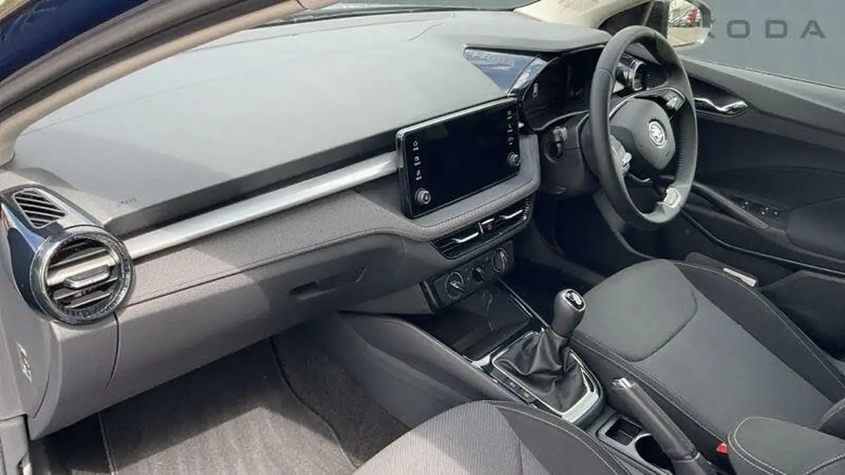 2024-skoda-fabia-10-tsi-colour-edition-116ps-big-1