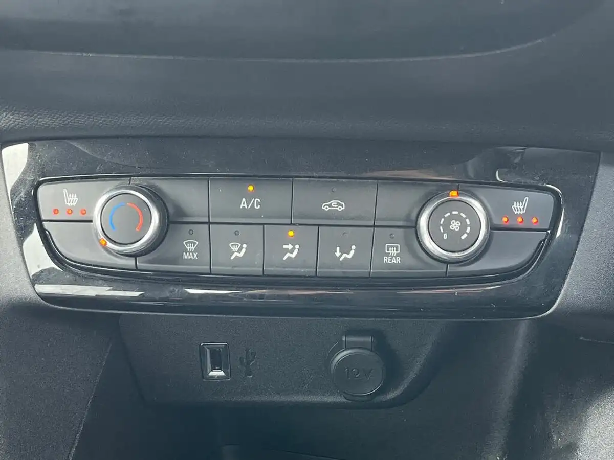 2021-vauxhall-corsa-12i-se-premium-big-20