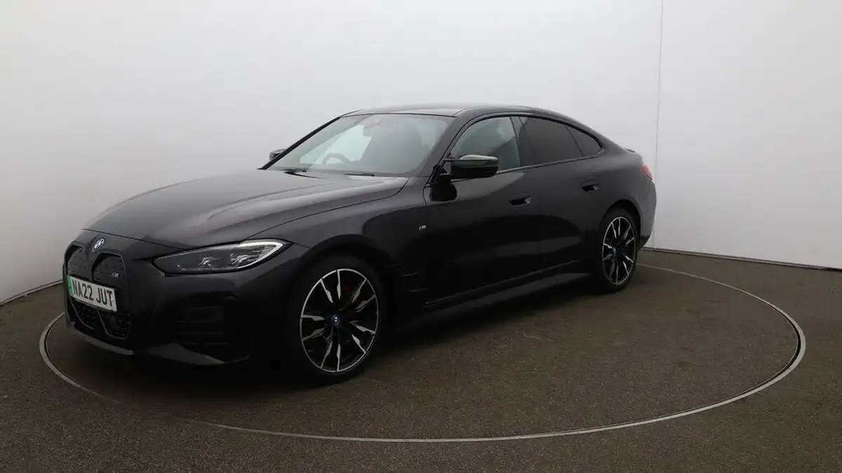 2022-bmw-i4-e-m50-big-69