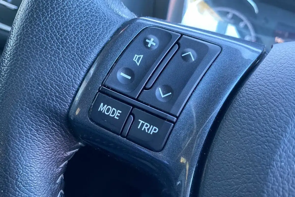 2020-toyota-yaris-15-vvt-i-y20-111bhp-1496cc-big-25