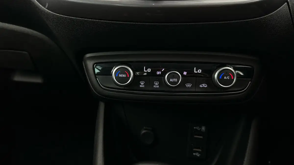 2019-vauxhall-crossland-x-12-elite-nav-83ps-big-34